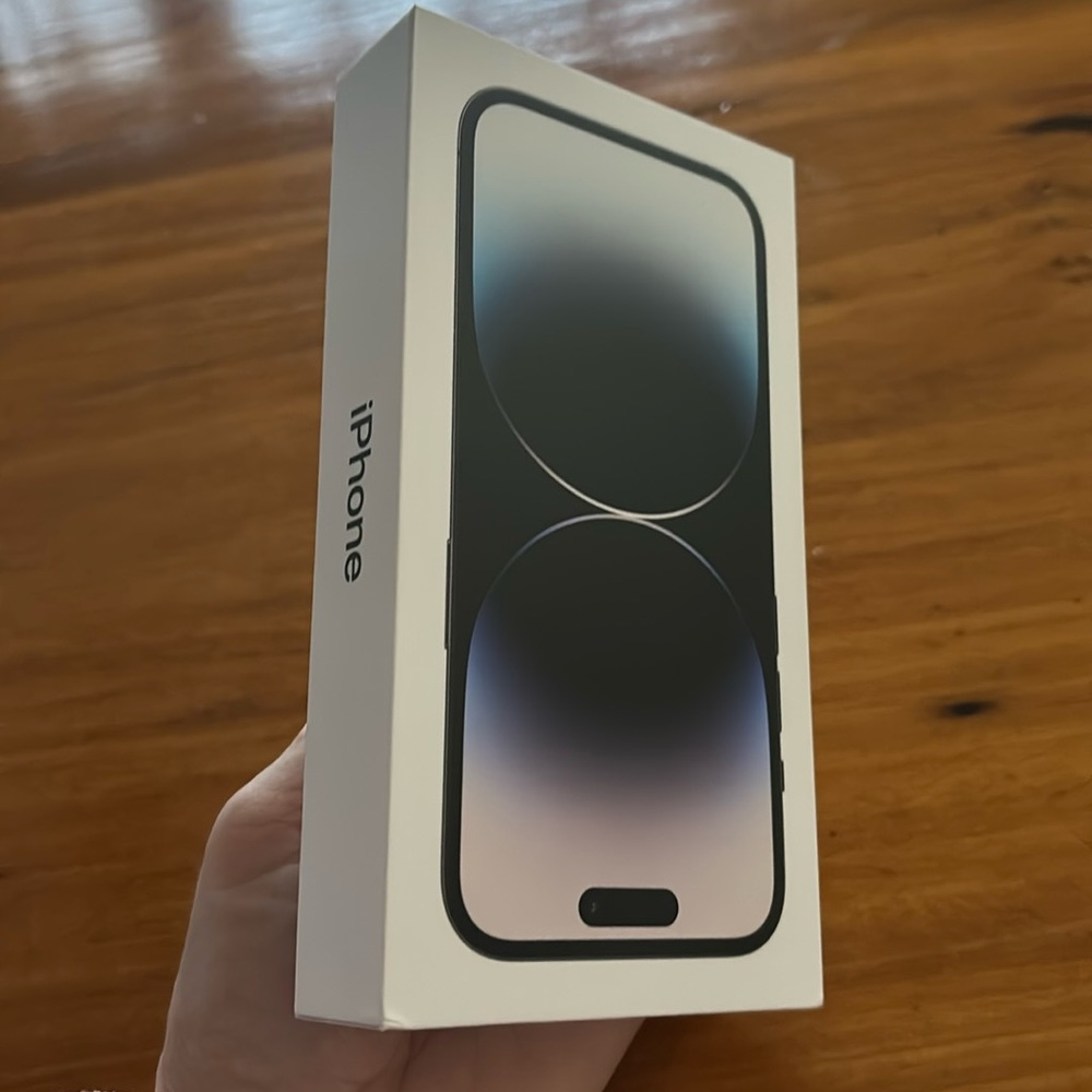 Apple iPhone 14 Pro Box